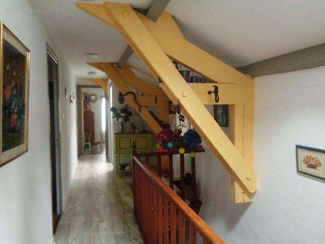 Maison à SAINT-BONNET-DE-MONTAUROUX