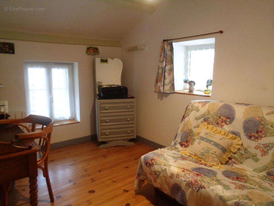 Maison à SAINT-BONNET-DE-MONTAUROUX