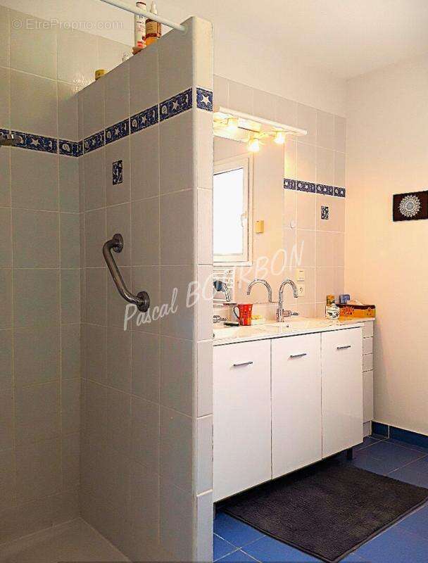 Maison à BELVEZE-DU-RAZES