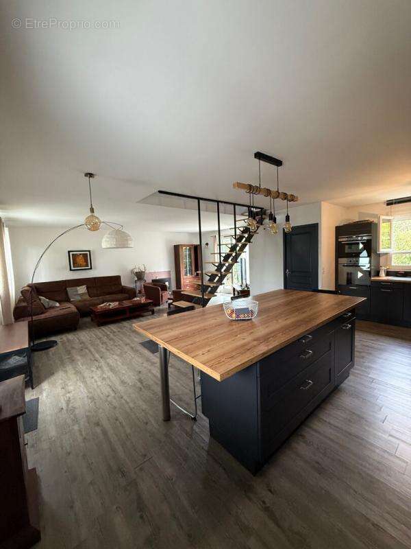 Maison à SAINT-GERMAIN-LES-CORBEIL