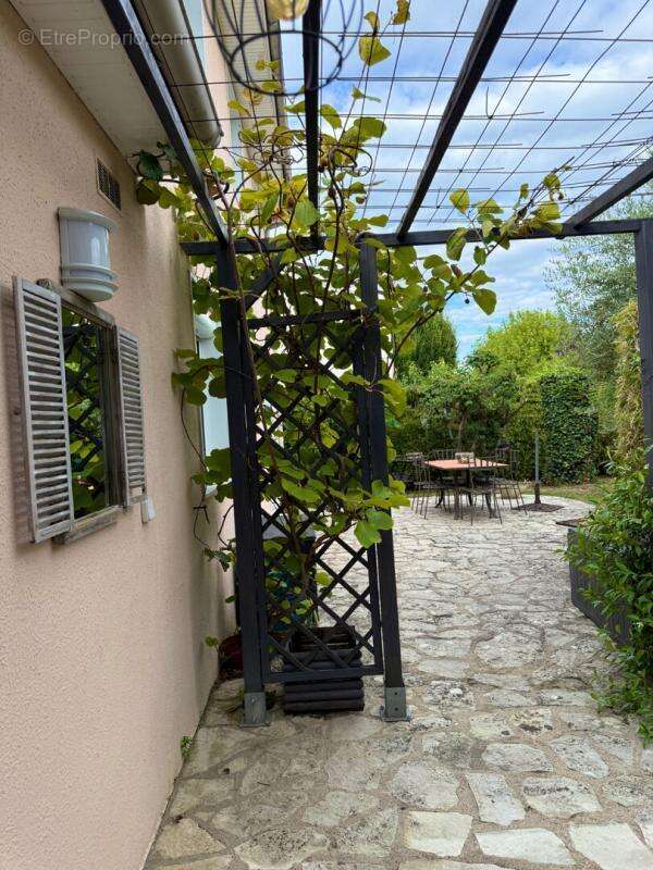 Maison à SAINT-GERMAIN-LES-CORBEIL