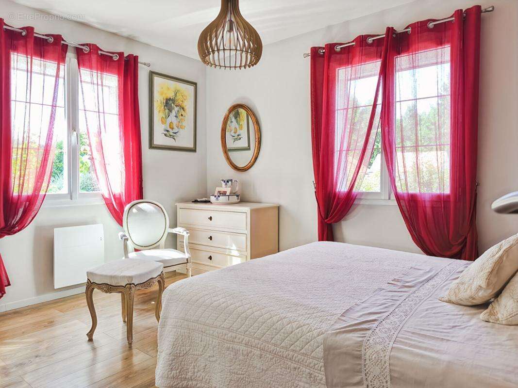 Maison à SARLIAC-SUR-L&#039;ISLE