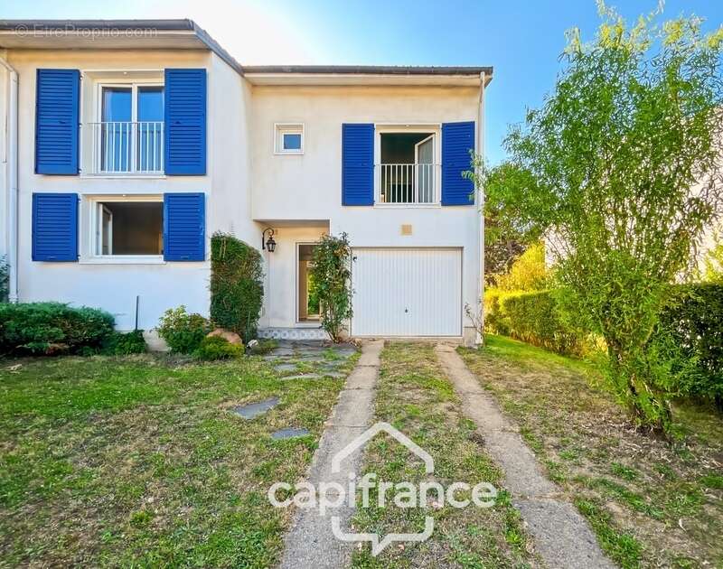 Maison à SUCY-EN-BRIE