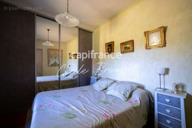 Maison à SAINT-LAURENT-DE-CERDANS