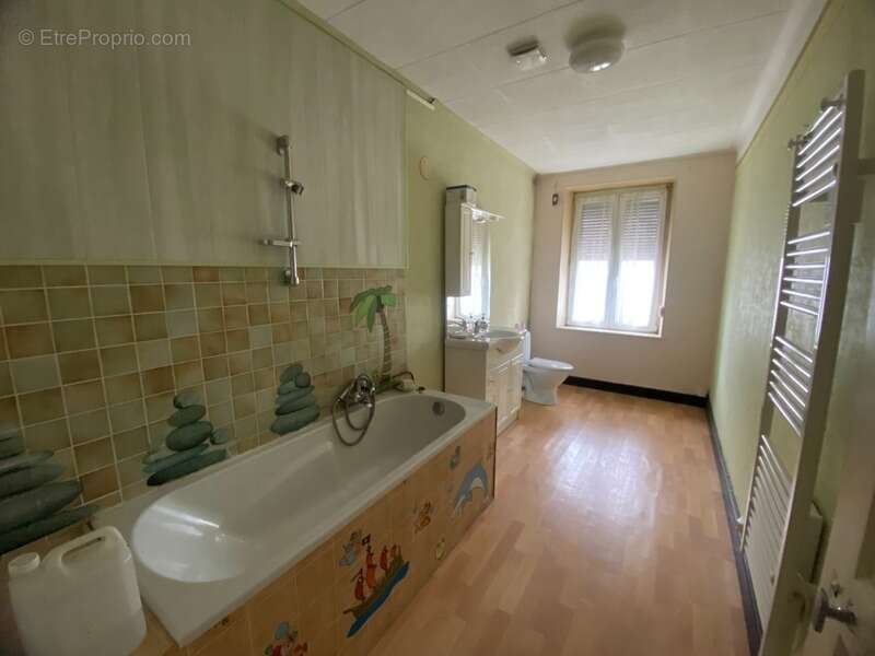 Appartement à AVRICOURT