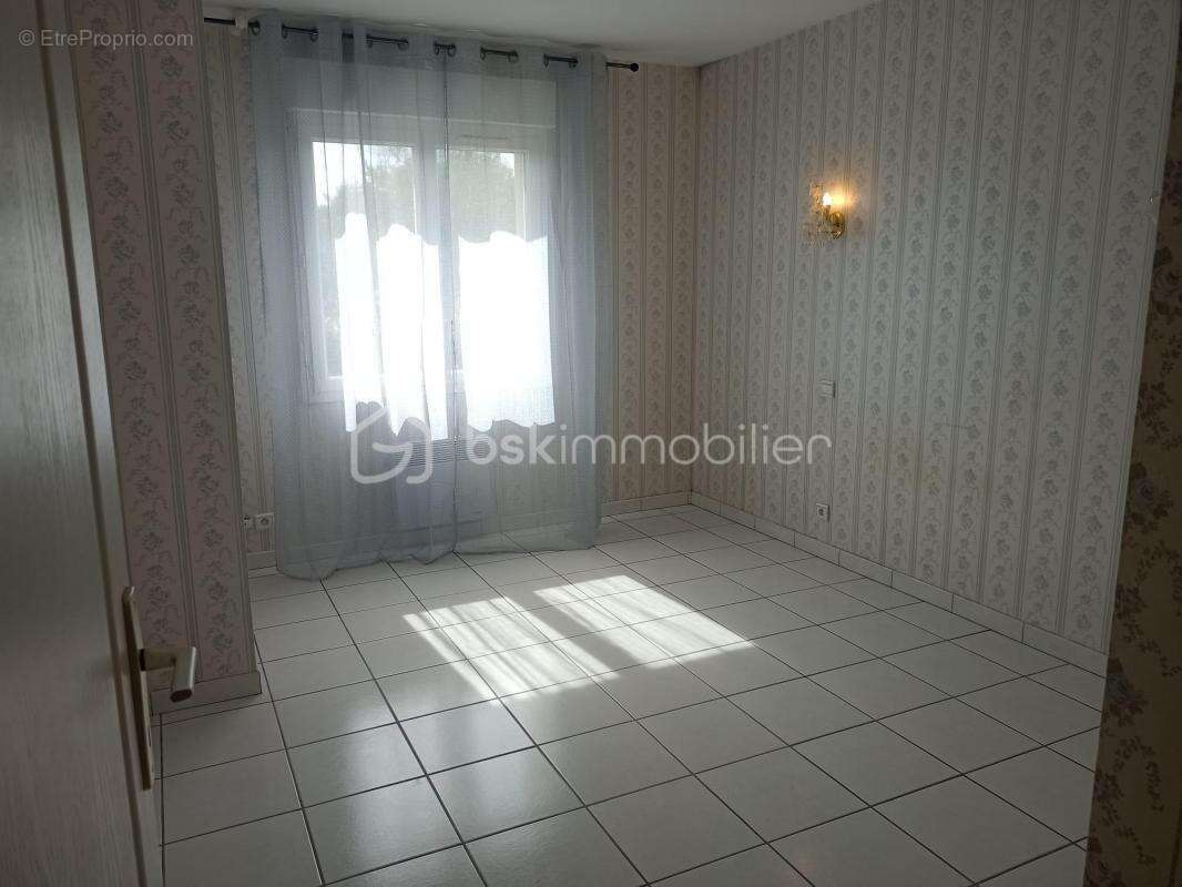 Maison à SAINT-DENIS-DE-PILE