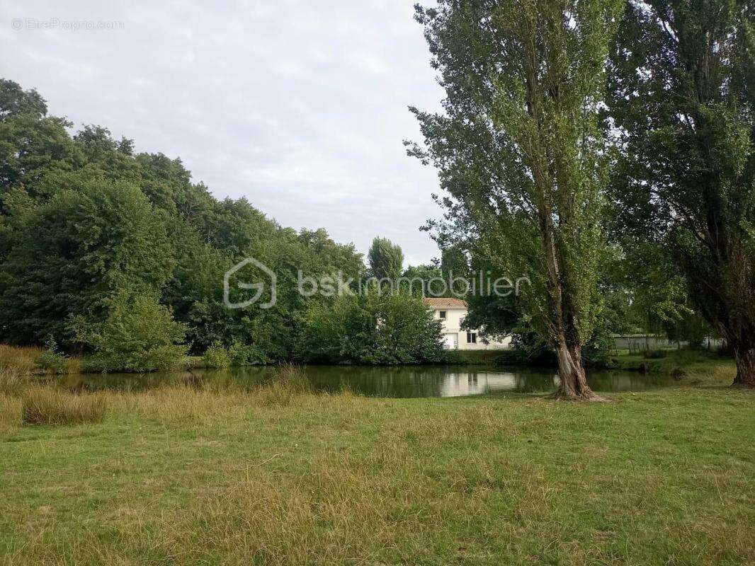 Maison à SAINT-DENIS-DE-PILE