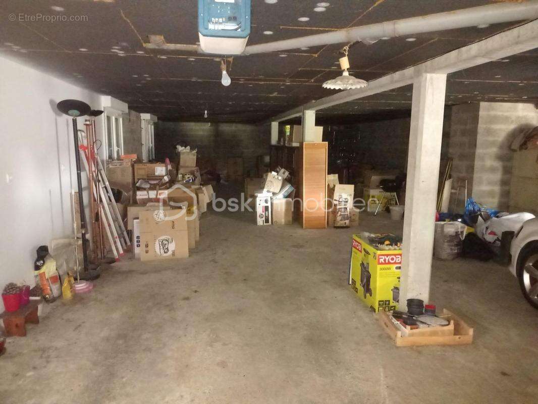 Maison à SAINT-DENIS-DE-PILE