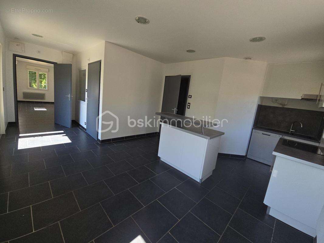 Maison à COURLON-SUR-YONNE