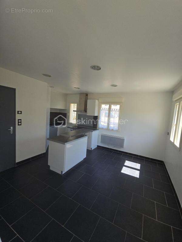 Maison à COURLON-SUR-YONNE