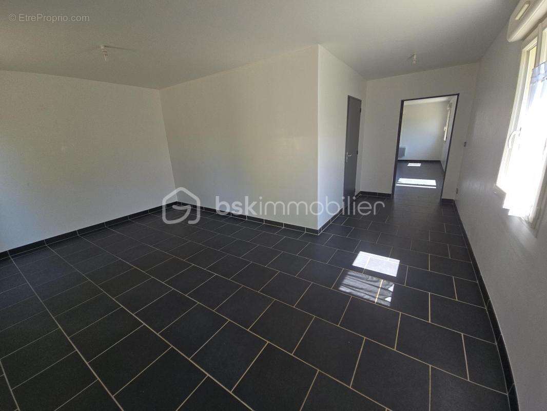 Maison à COURLON-SUR-YONNE