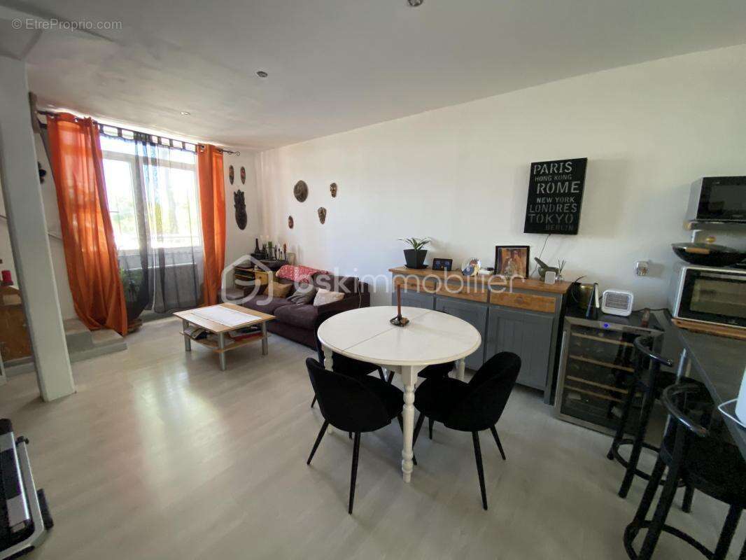 Maison à BOURG-SAINT-CHRISTOPHE