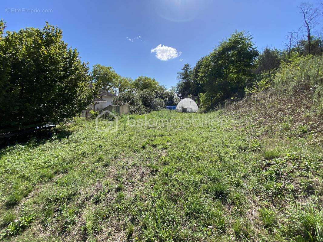 Maison à BOURG-SAINT-CHRISTOPHE