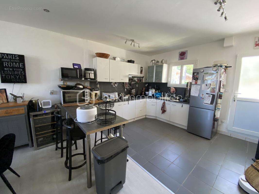 Maison à BOURG-SAINT-CHRISTOPHE