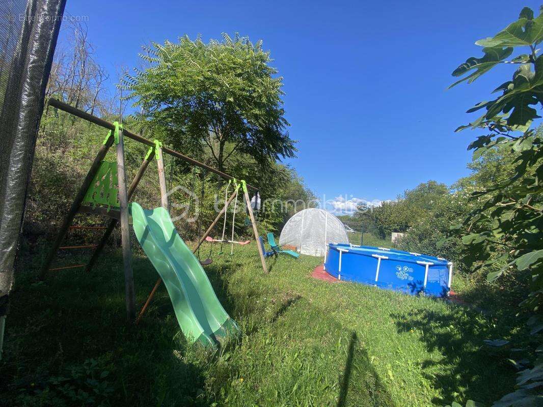 Maison à BOURG-SAINT-CHRISTOPHE