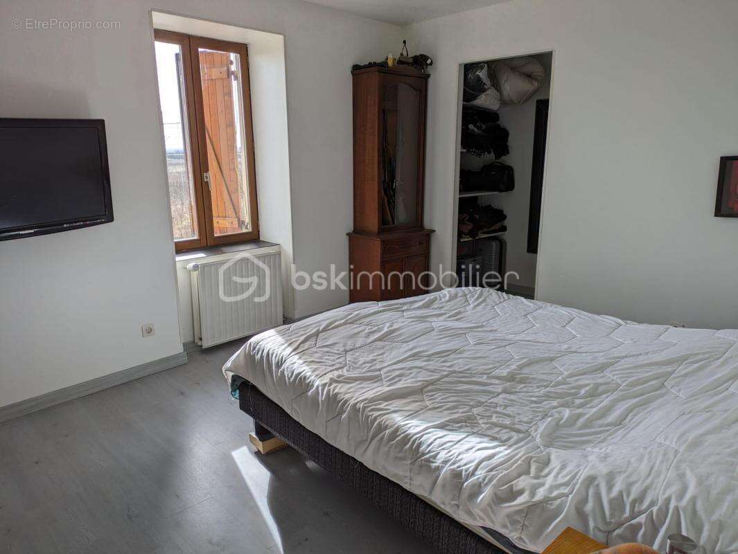 Maison à BOURG-SAINT-CHRISTOPHE