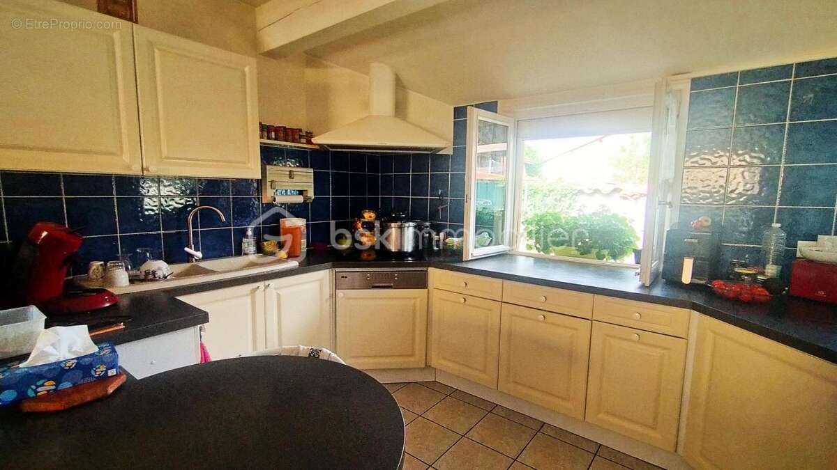 Maison à POUILLY-LES-NONAINS