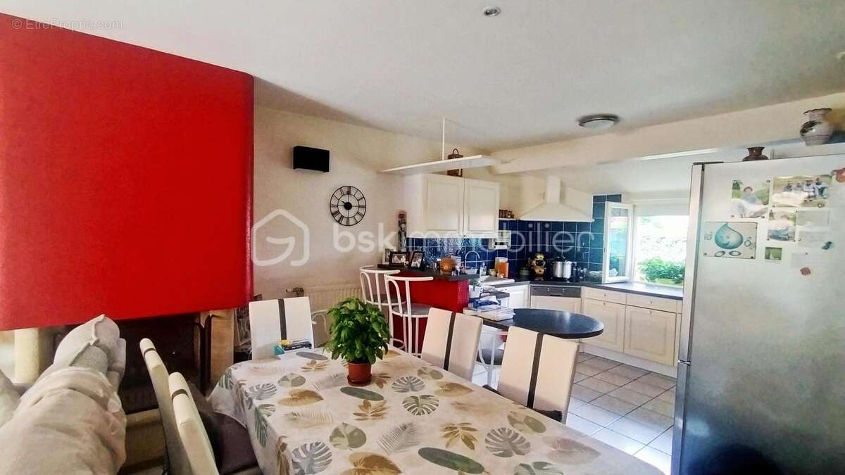 Maison à POUILLY-LES-NONAINS