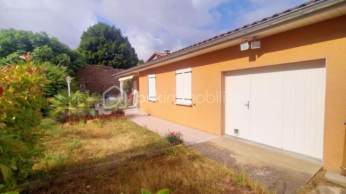 Maison à POUILLY-LES-NONAINS