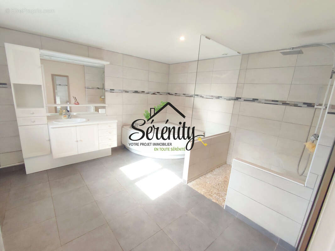 Maison à CAMPHIN-EN-CAREMBAULT