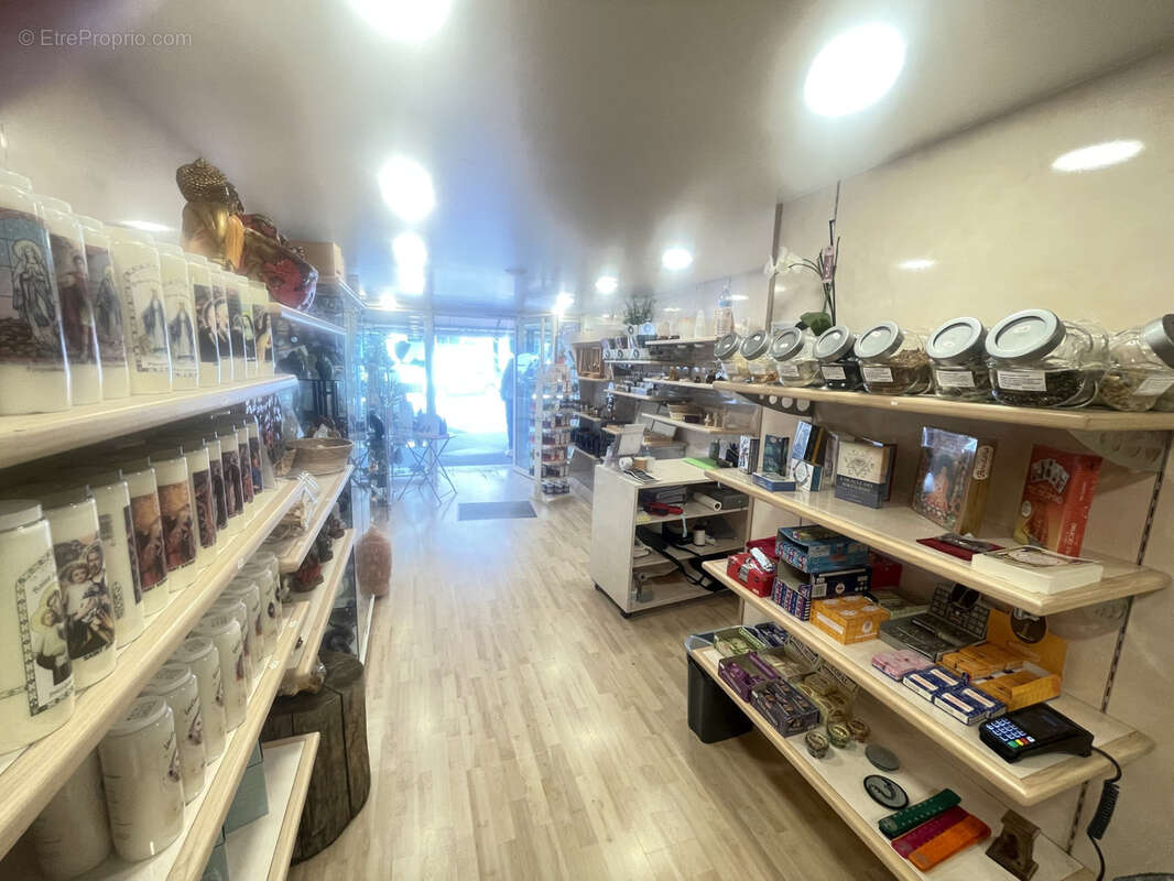 Commerce à CAVALAIRE-SUR-MER