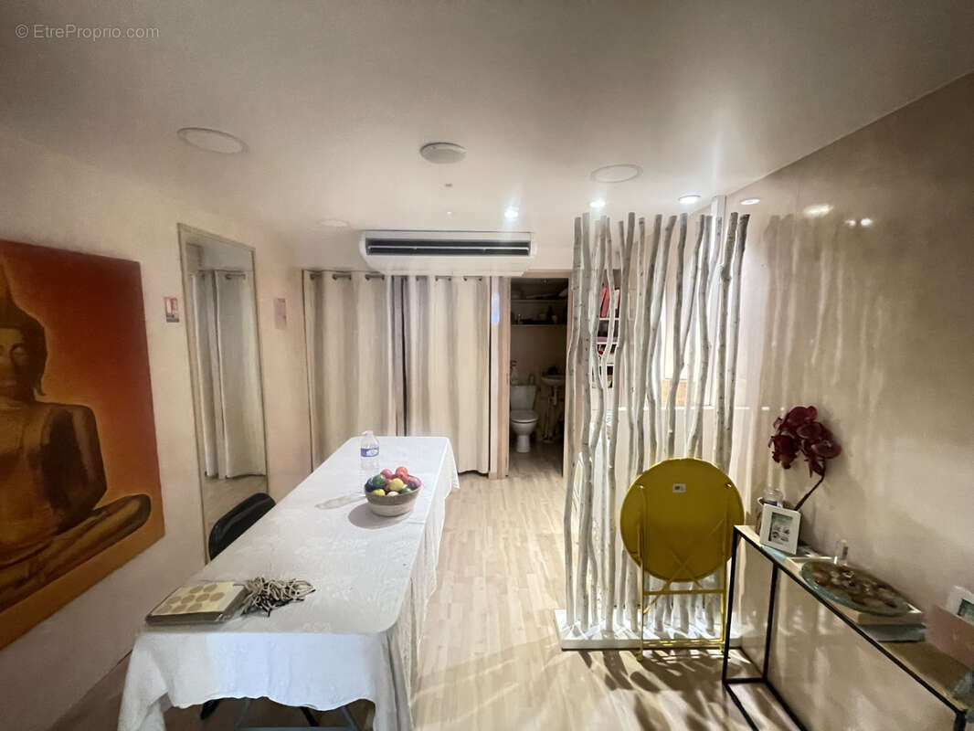 Commerce à CAVALAIRE-SUR-MER