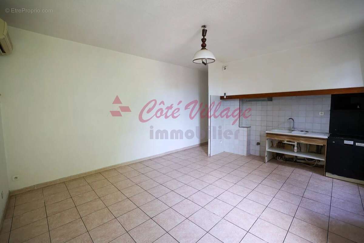 Appartement à COURSAN