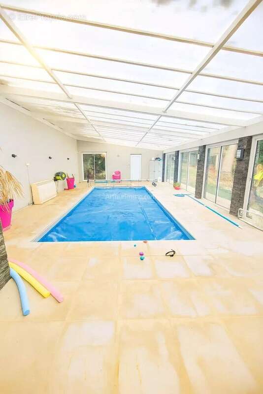 Maison à CLAYE-SOUILLY