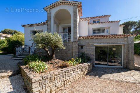 Maison à SANARY-SUR-MER