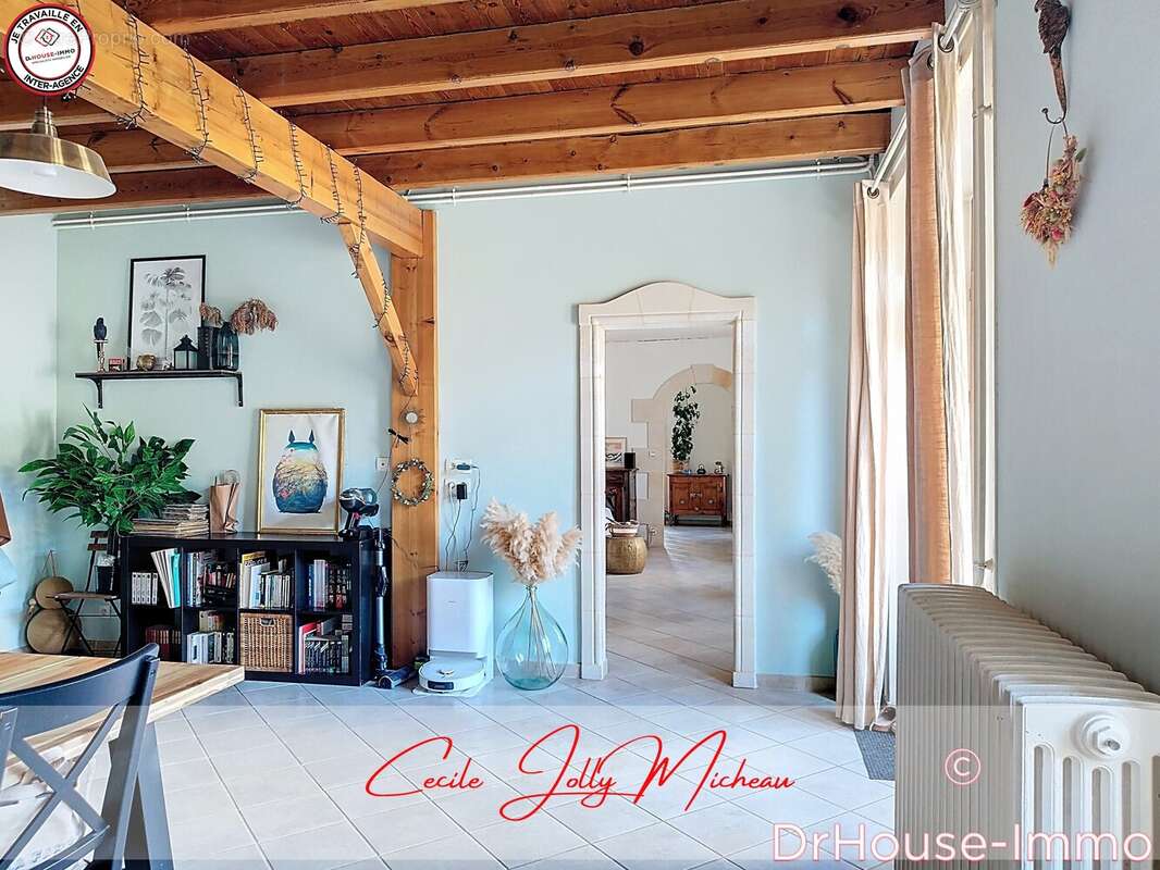 Maison à SAINT-GENES-DE-BLAYE