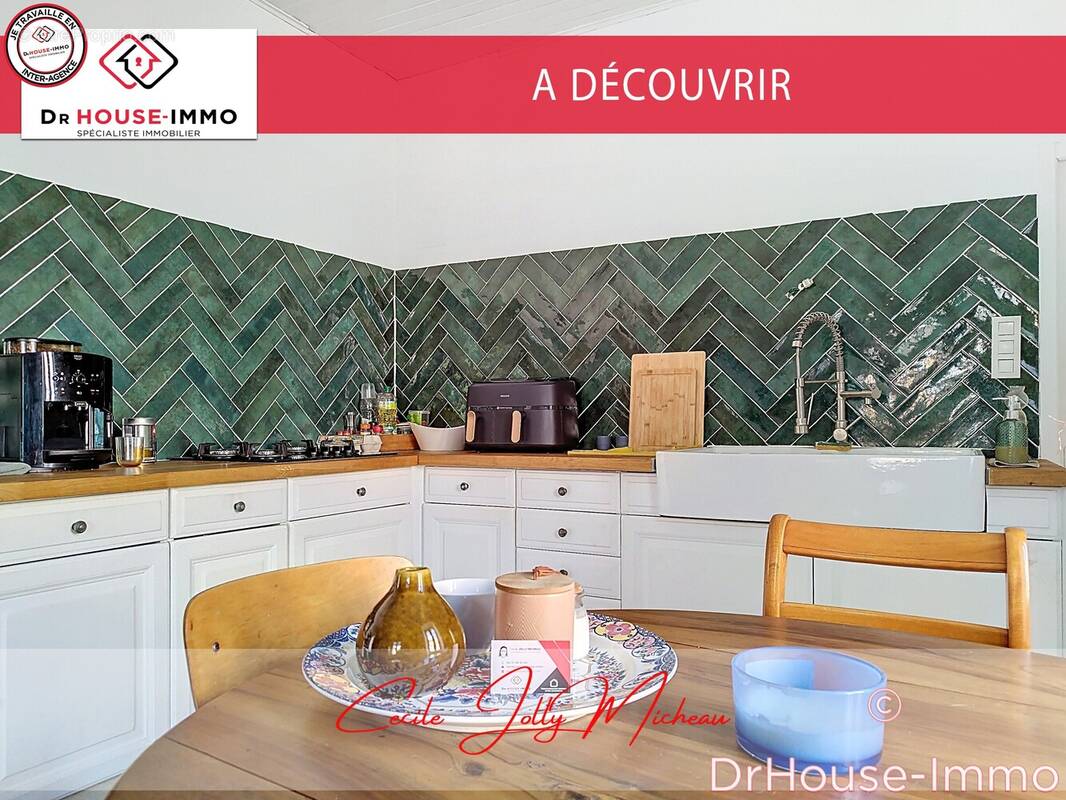 Maison à SAINT-GENES-DE-BLAYE