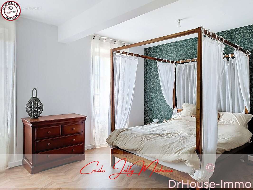 Maison à SAINT-GENES-DE-BLAYE