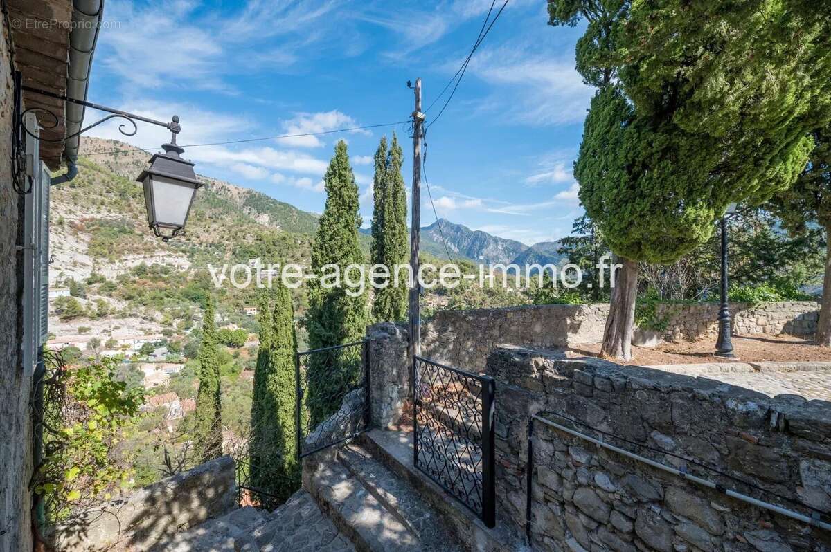 Appartement à COARAZE