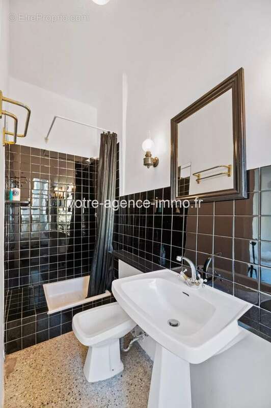 Appartement à COARAZE