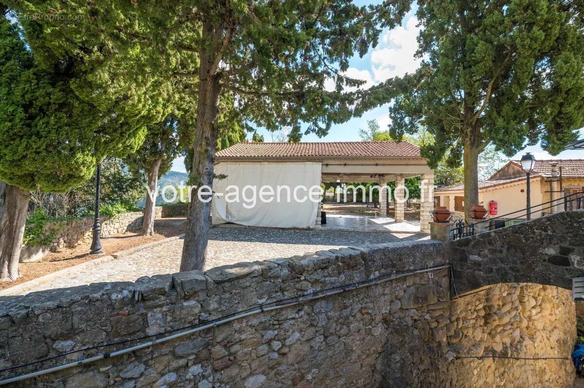 Appartement à COARAZE