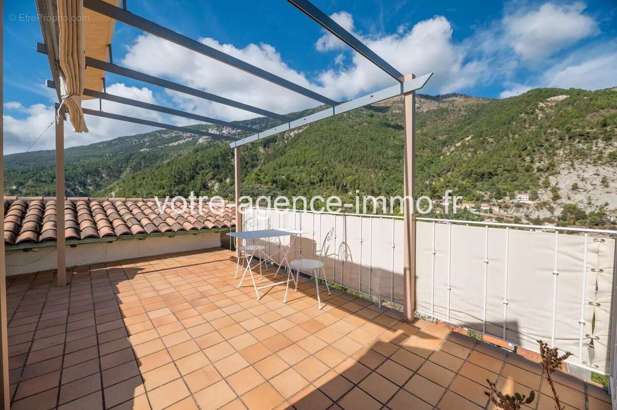 Appartement à COARAZE