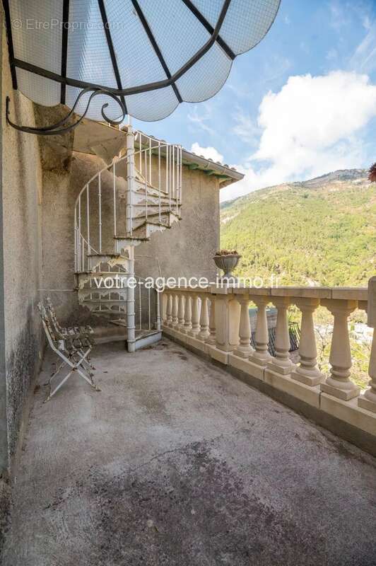 Appartement à COARAZE
