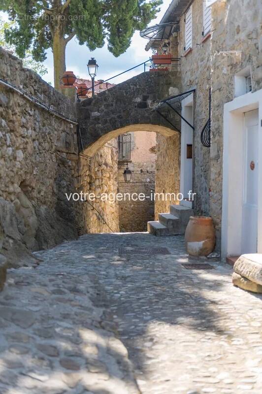 Appartement à COARAZE