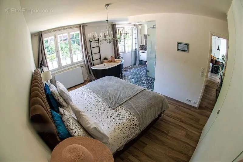 Maison à SAINT-MICHEL-SUR-ORGE