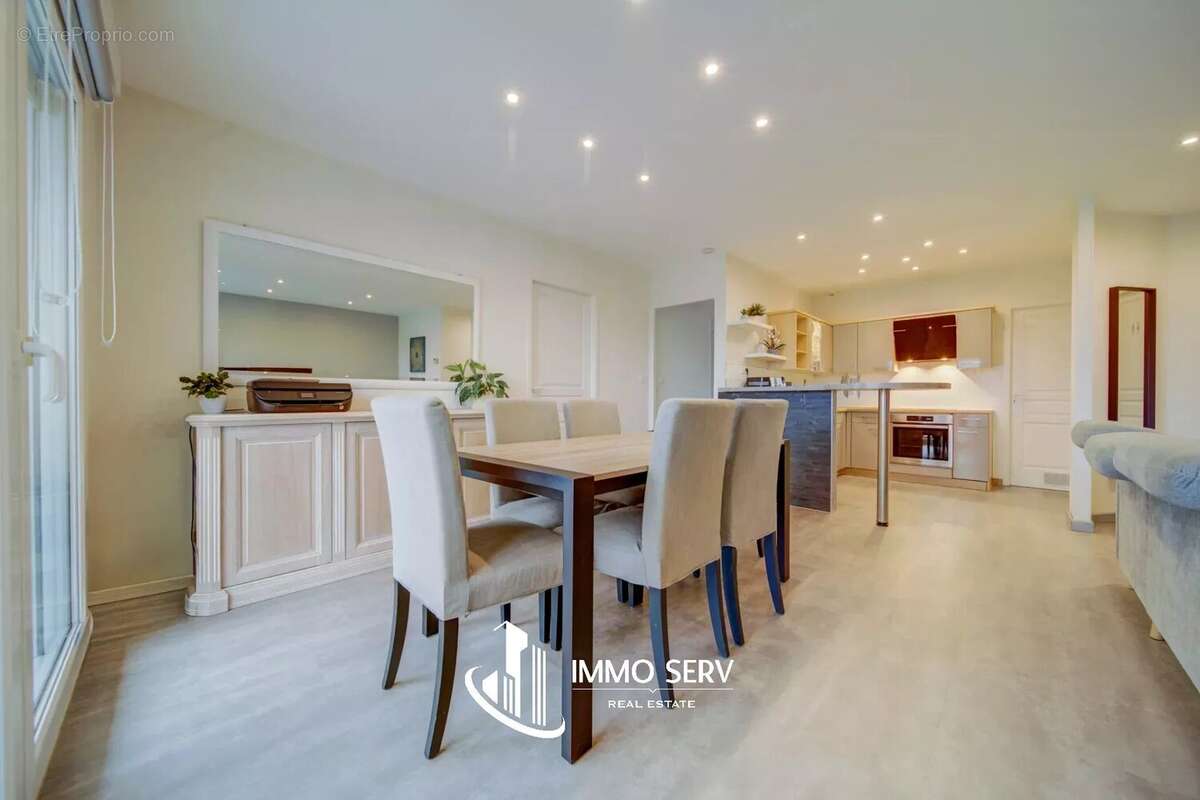 Appartement à AMNEVILLE