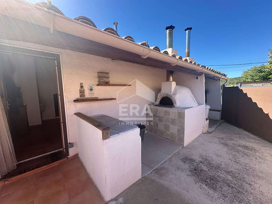 Maison à ROQUEFORT-LA-BEDOULE