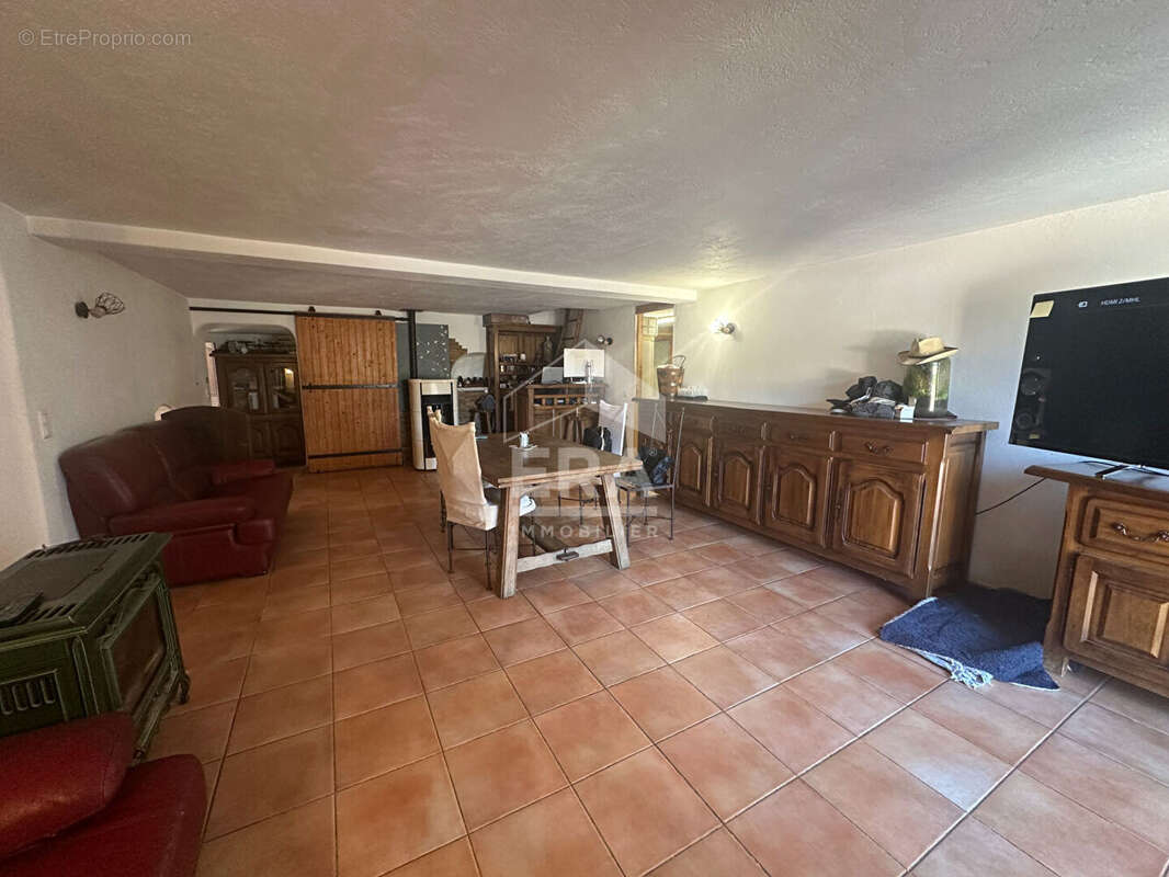 Maison à ROQUEFORT-LA-BEDOULE