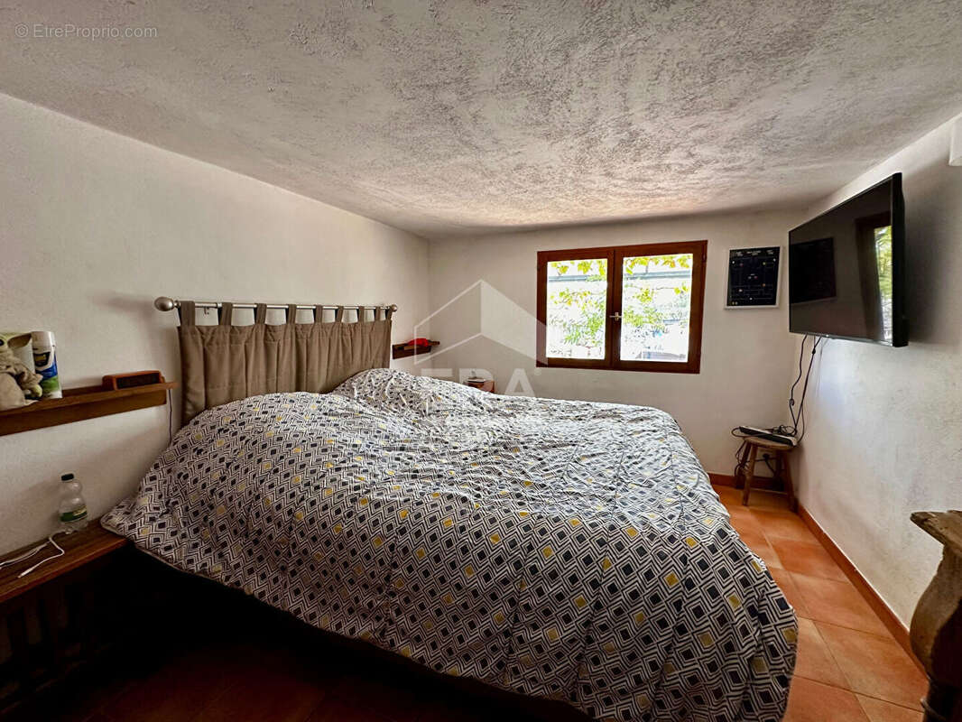 Maison à ROQUEFORT-LA-BEDOULE