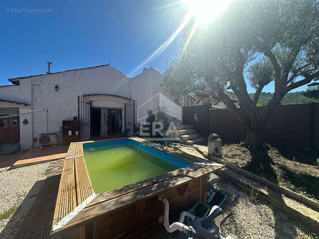 Maison à ROQUEFORT-LA-BEDOULE