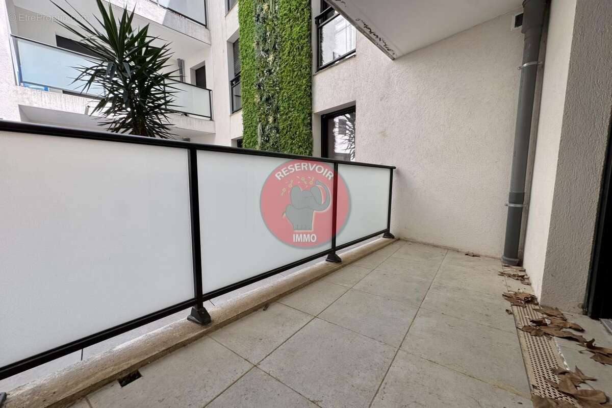 Appartement à LA LONDE-LES-MAURES