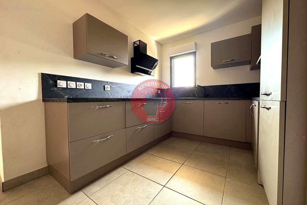 Appartement à LA LONDE-LES-MAURES