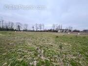 Terrain à MAGNY-COURS