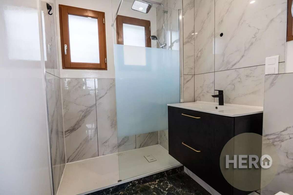 Maison à NEAUPHLE-LE-CHATEAU