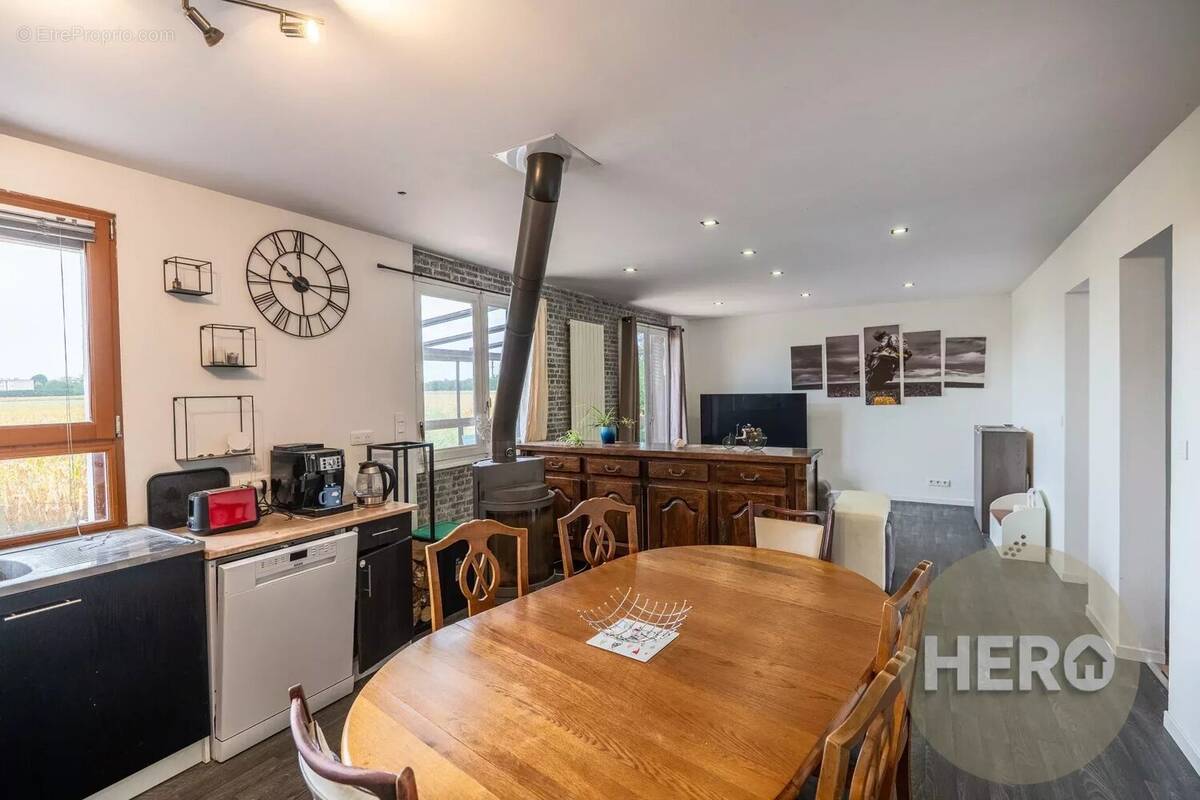 Maison à NEAUPHLE-LE-CHATEAU