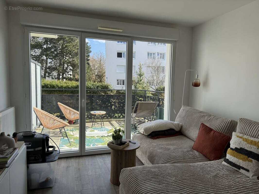 Appartement à SAINT-SEBASTIEN-SUR-LOIRE